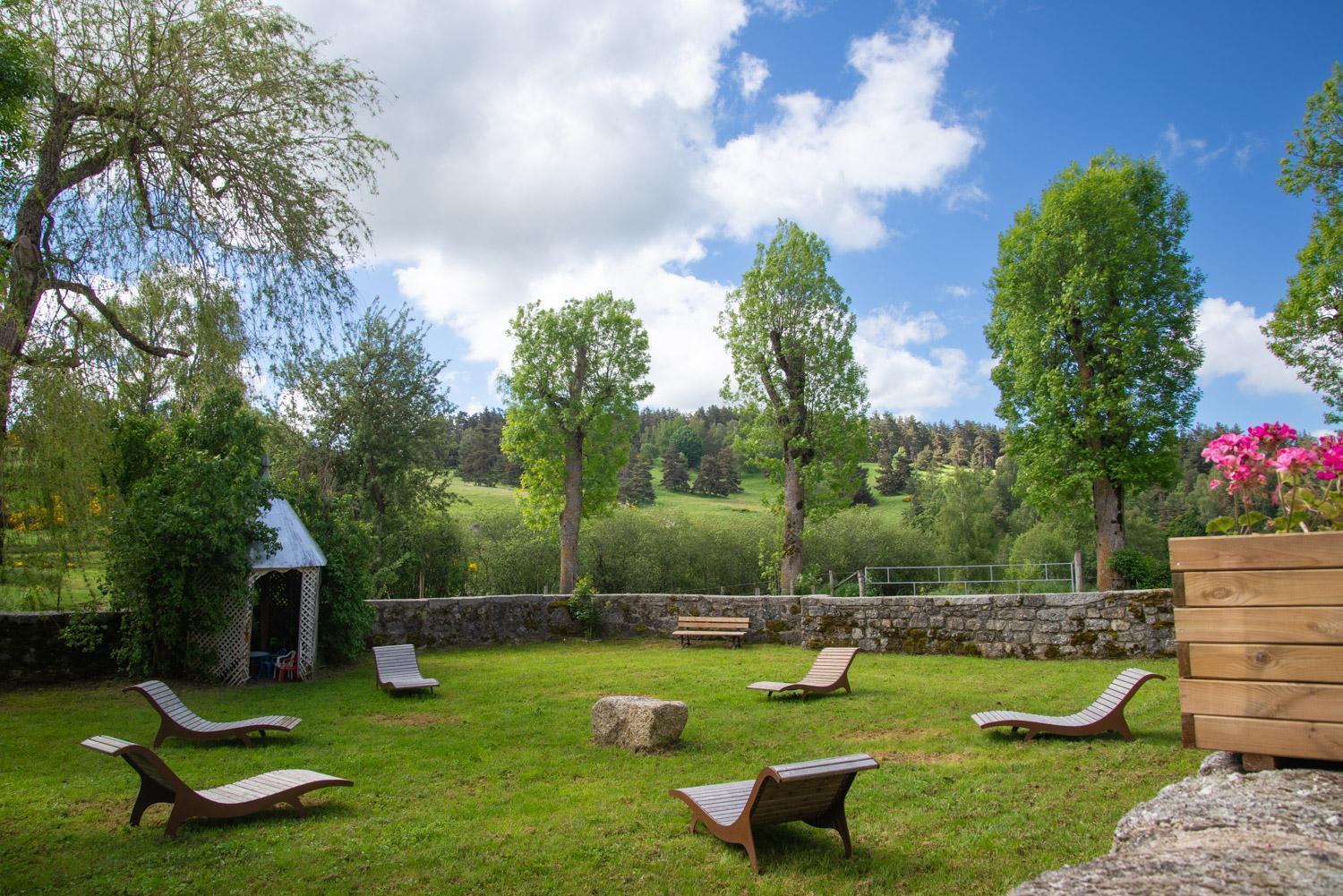 Gite De La Grange - Domaine De Coulagnettes Serverette Eksteriør bilde
